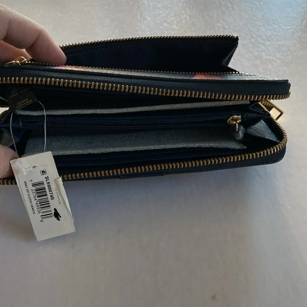 FOSSIL Vday Zip Clutch Hearst Zip Around Black Wallet. NWT